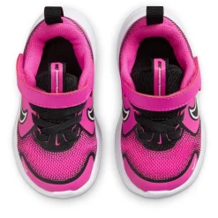 Nike Cosmic Runner in Pink