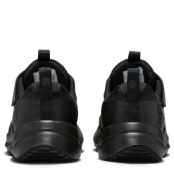 Nike Cosmic Runner Low Top Sneakers in Black