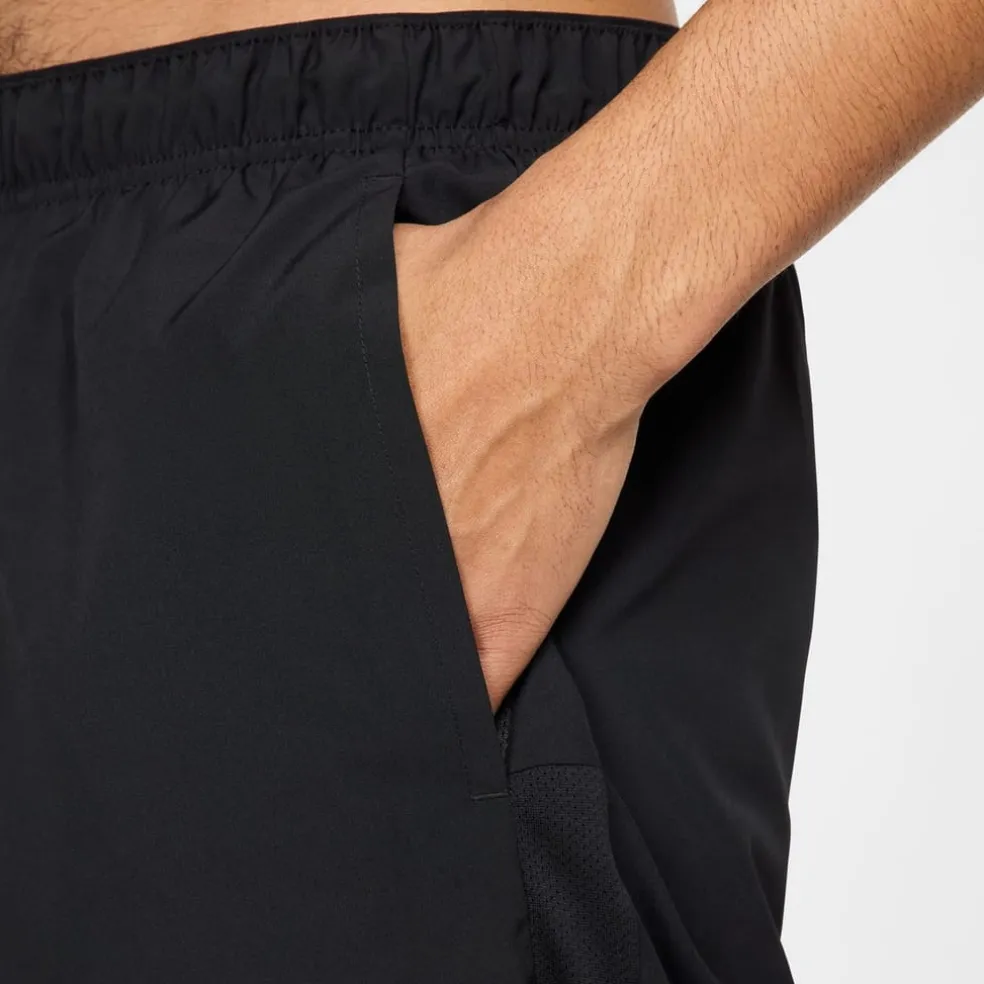 Nike Df Chlgr 5in sh in Black