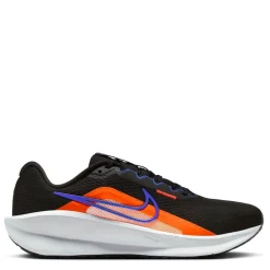 Nike Downshifter 13 in Black