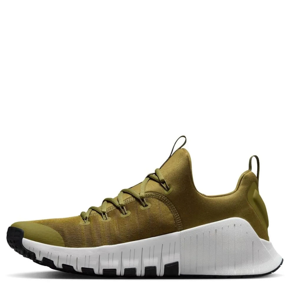 Nike Free Metcon 6 Low Top Sneakers in Green