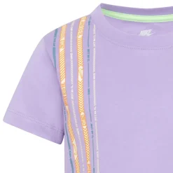 Nike Girls Happy Camper T-Shirt in Purple