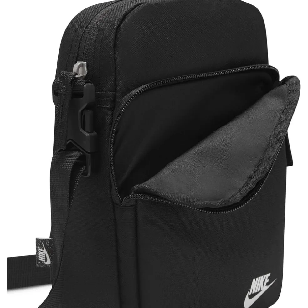 Nike Heritage Crossbodyody Bag in Black