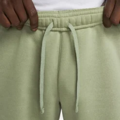 Nike Mens Sportswear Club Cargo Shorts in Green