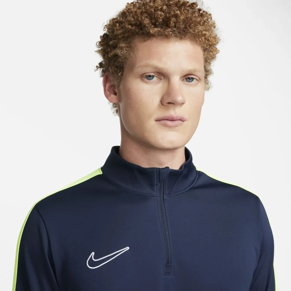 Nike Mock Neck Regular Fit Athletic Top in Blue