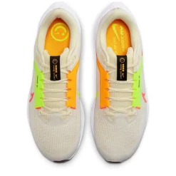 Nike Pegasus 40 Road Running Trainers in White
