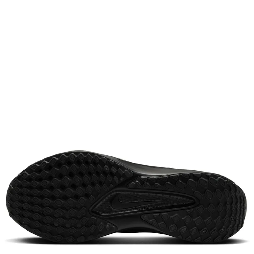 Nike Quest 6 Road Running Trainers in Black