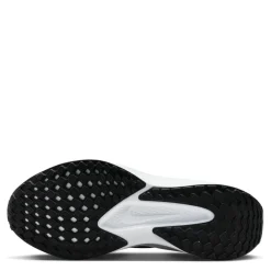 Nike Quest 6 Running Trainers in Black
