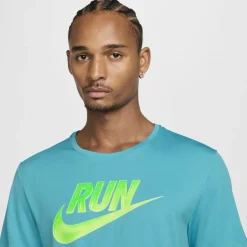 Nike Run Enrgy Miler in Green