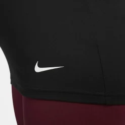 Nike Scoop Neck Tank Top in Black