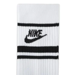 Nike Sportswear Dri Fit Everyday Essential Crew Socks (3 Pairs) in White