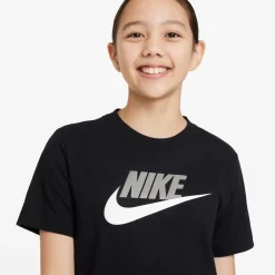 Nike Sportswear T-Shirt Junior in Black
