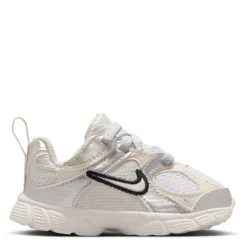 Nike V5 Rnr In53 in White