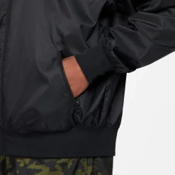 Nike Windrunner Hooded Windbreaker Jacket in Black
