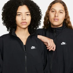 Nike Womens Sportswear Statement Windrunner Jacket in Black