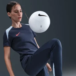 Nike Womens Strike Shirt in Blue