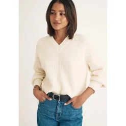 Nobodys Child V-Neck Relaxed Fit Long Sleeve Sweater in Cream