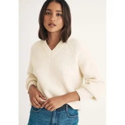 Nobodys Child V-Neck Relaxed Fit Long Sleeve Sweater in Cream