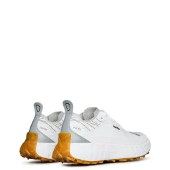 Norda 001 Trainers in White