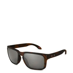 Oakley Sunglasses in Brown