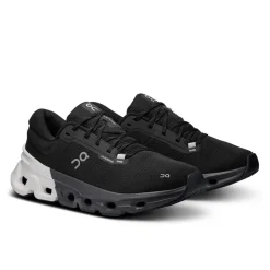 On Cloudflyer 5 Low Top Road Shoes in Black