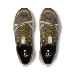 On Cloudsurfer Low Top Trail Sneakers in Green