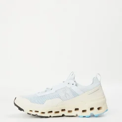 On Cloudultra 2 in Blue