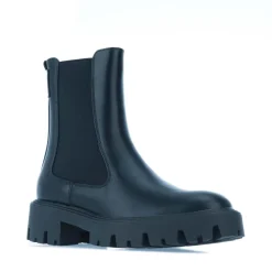 Only Betty Chelsea Boots in Black