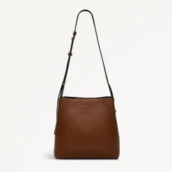 Radley Place Crossbodyody Bag in Brown