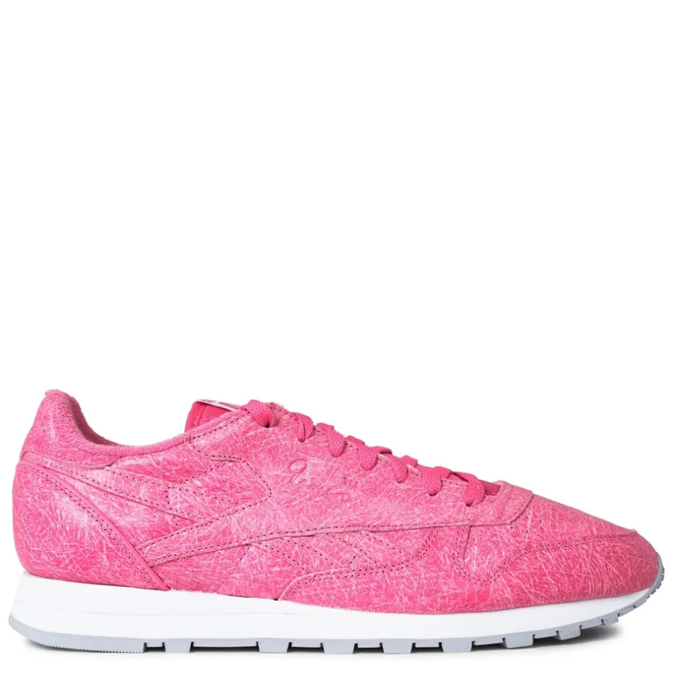 Reebok Classic Leather Shoes in Pink