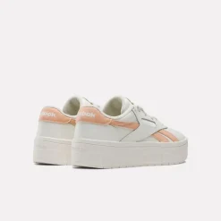 Reebok Classics Court Advance Surge Trainers in White pink