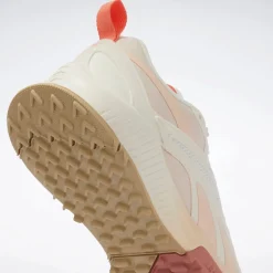 Reebok Lavante Trail 2 Running Shoes in White pink