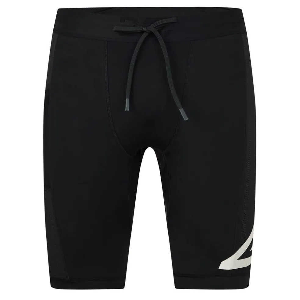 Represent 247 R247 Skinny Fit Half Shorts in Black
