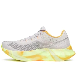 Saucony Womens Endorphin Pro 4 Trainers in White