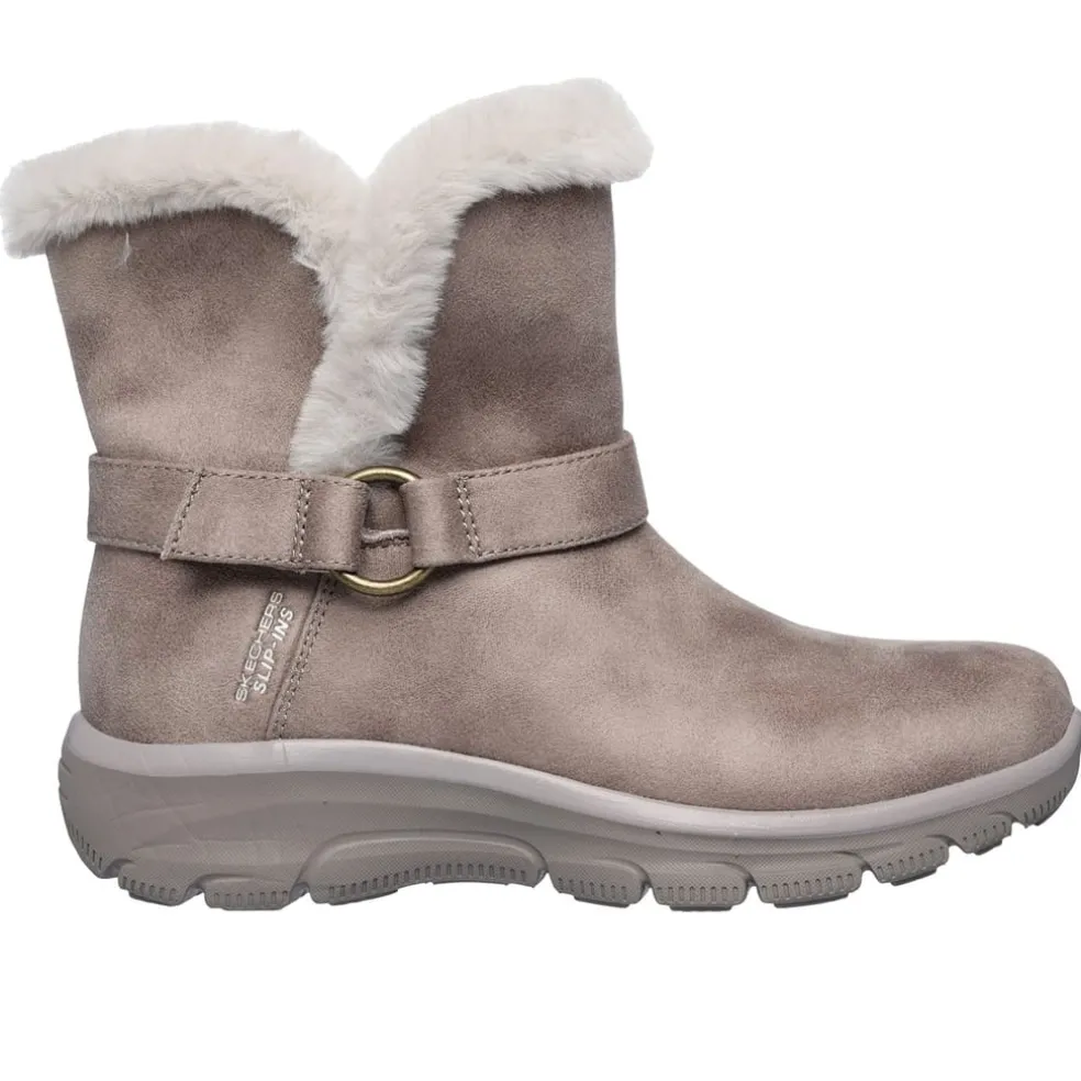 Skechers Essential Snug Boots in Brown