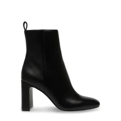 Steve Madden Boots in Black