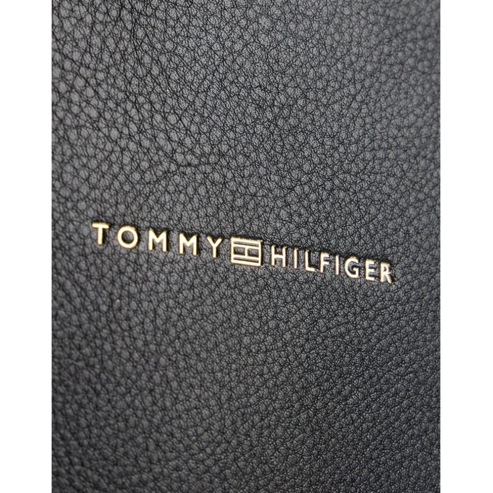Tommy Hilfiger Logotapebackpackk in Black