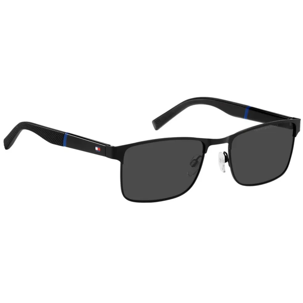 Tommy Hilfiger Sunglasses in Black