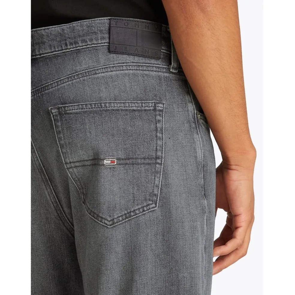 Tommy Jeans Regular Str Bi0177 in Black