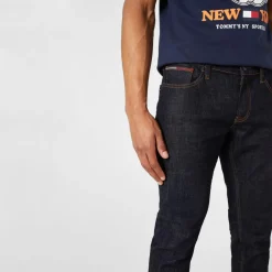 Tommy Jeans Slim Fit Scanton Tommy Jeans in Blue