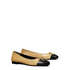 Tory Burch Toe Ballet Flats in Beige