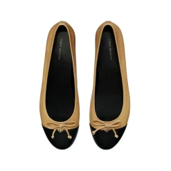 Tory Burch Toe Ballet Flats in Beige