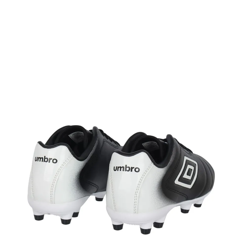 Umbro Calcio Firm Ground Football Boots in Black