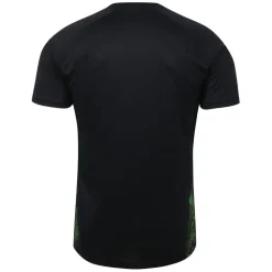 Umbro Crew Neck Regular Fit T-Shirt in Black