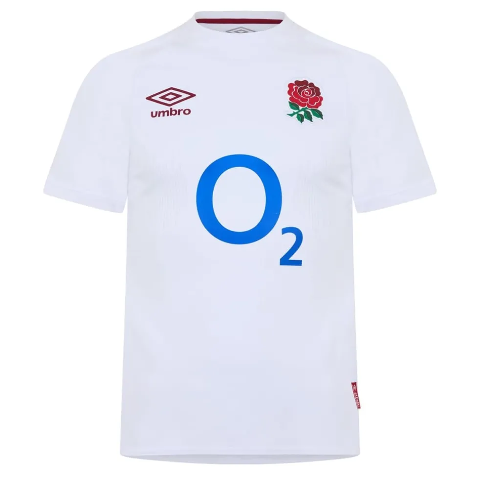 Umbro Crew Neck Regular Fit T-Shirt in Red