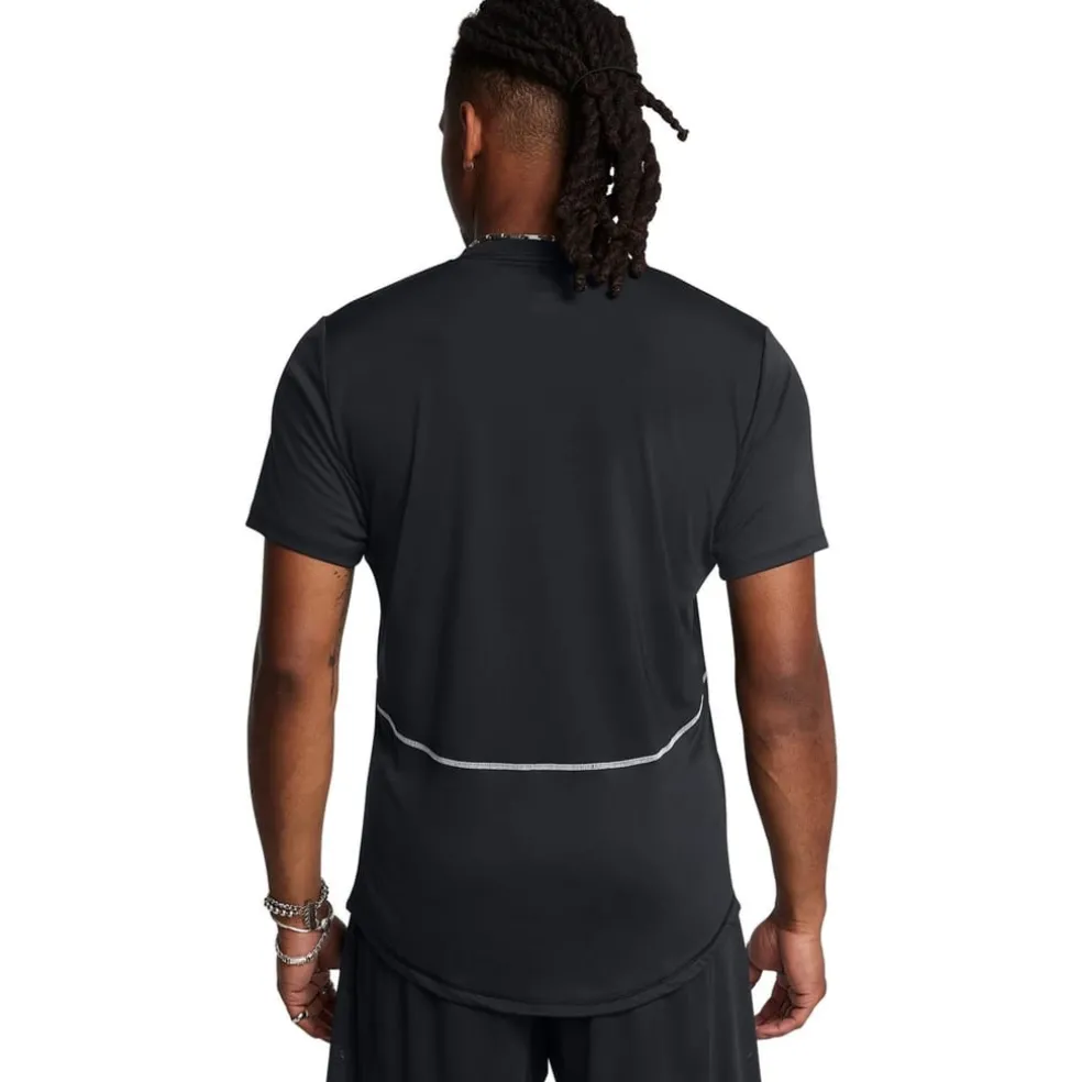 Under Armour M Ch. P in Black