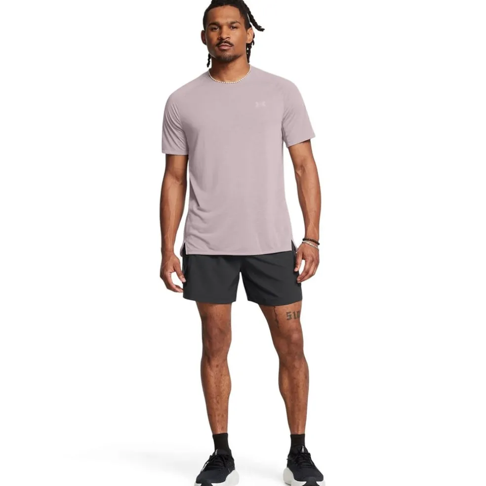 Under Armour M Launc in Grey