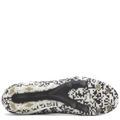 Under Armour Magnetico Elite Adults Firm Ground Football Boots in Black