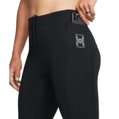 Under Armour Run Tight in Black