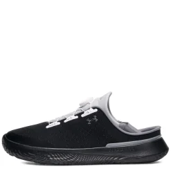 Under Armour Slipstream Low Top Sneakers in Black